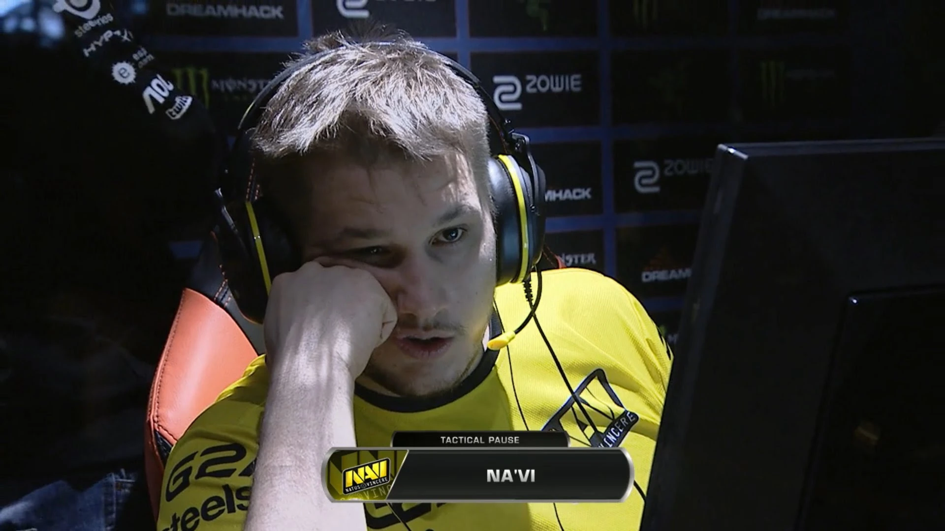 Zeus присоединился к Gambit