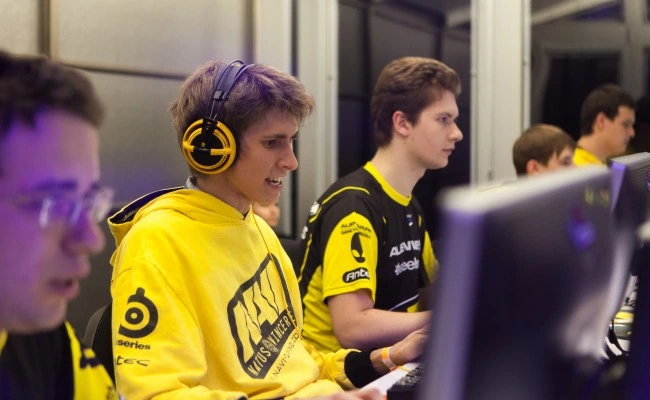 Na'Vi отказались играть на DreamLeague. Ad Finem займут их место