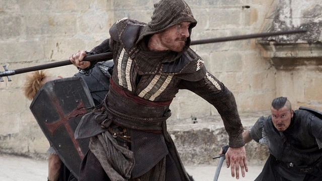 Новый клип из фильма по Assassin's Creed продемонстрировал захватывающую погоню