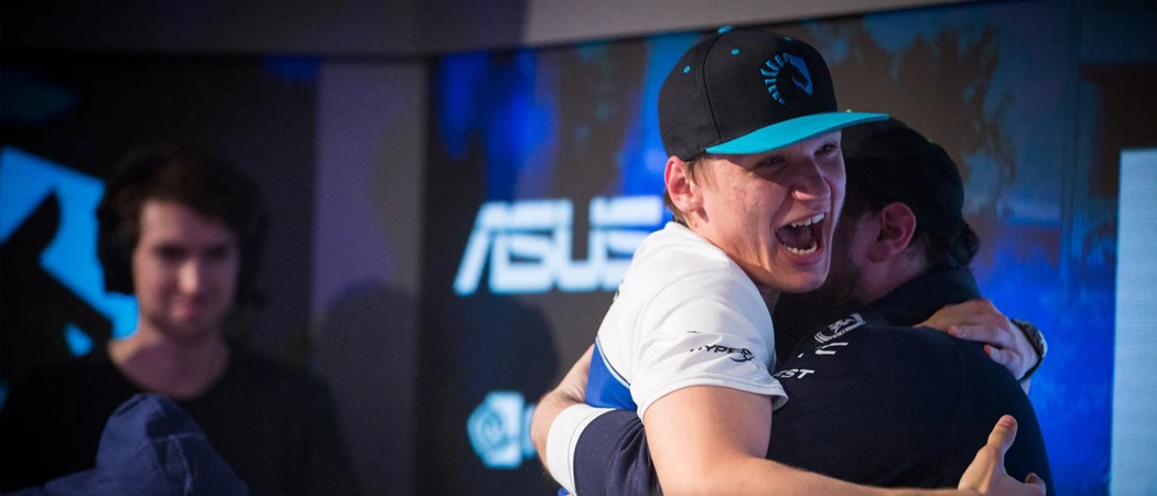 s1mple получил награду ESPN Esports Awards