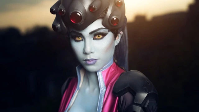 Косплей Pоковой вдовы из Overwatch