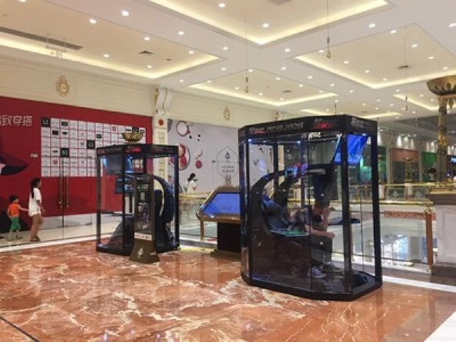 В Китае с помощью игр принялись спасать скучающих на шопинге мужей