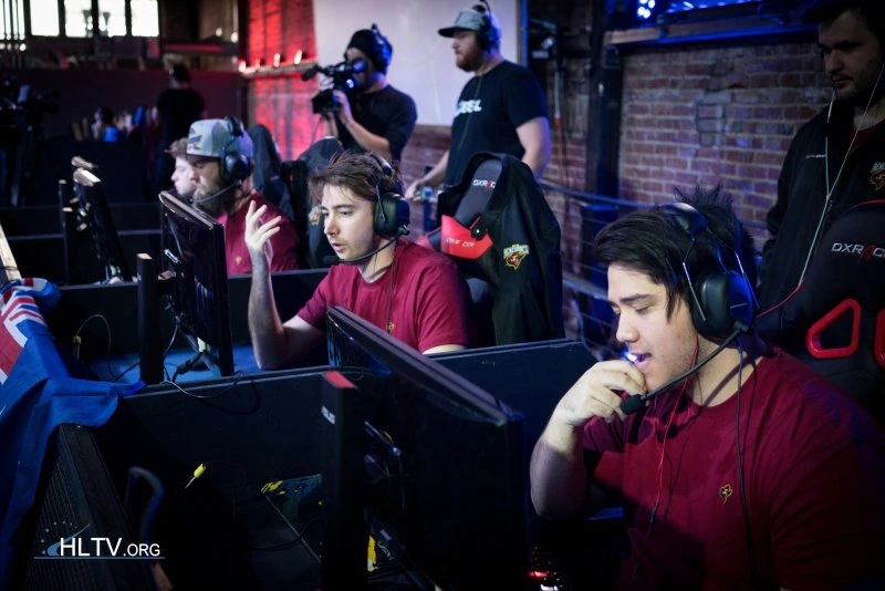 CS:Go - E-League - 2,4 миллиона долларов призовой фонд