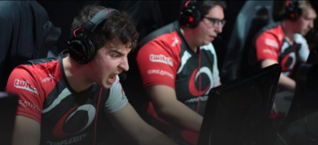 Starladder разрешают командам делать «тактические паузы» во время игр