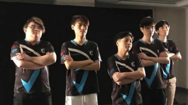 VGJ.Thunder разгромила EG в финале Galaxy Battles II