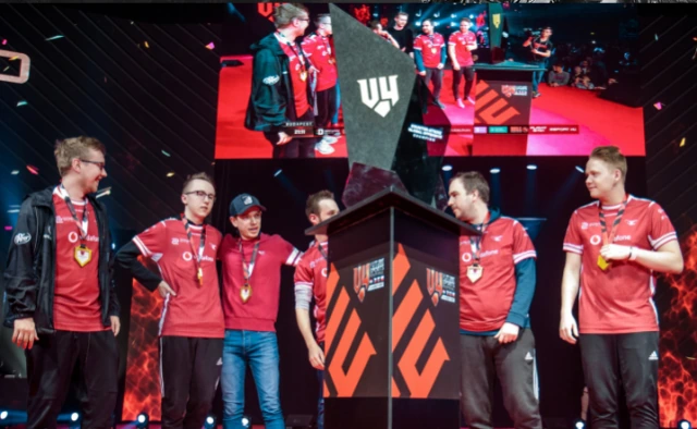 mousesports выиграли V4 Future Sports Festival