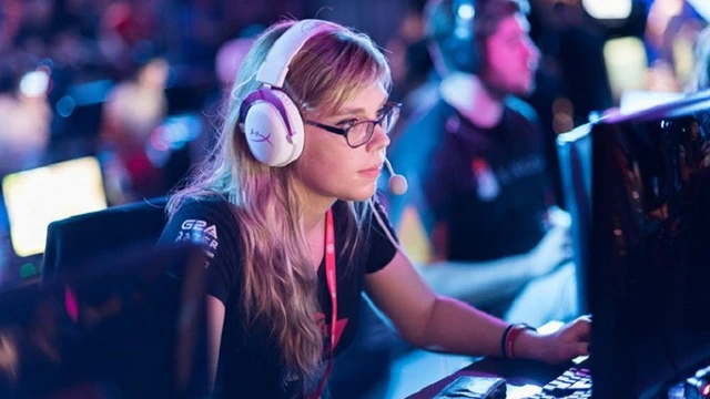 Каждый пятый поклонник Overwatch — девушка