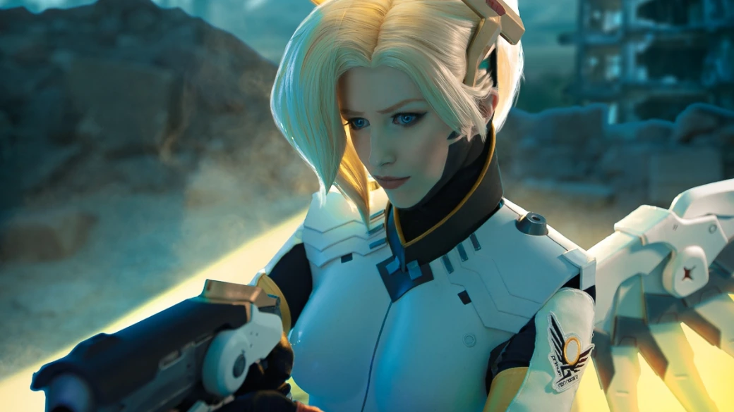 Восхитительный косплей Ангела из Overwatch
