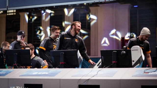 CS:Go - fnatic победили в финале ESL Barcelona CS:GO Invitational