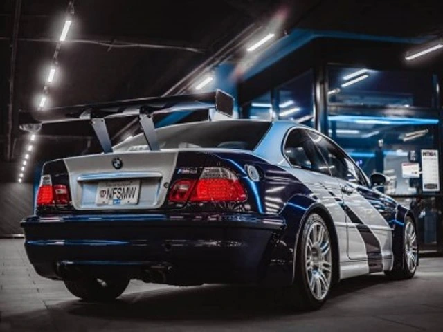 Гонки, полиция и BMW. Фанат NFS воссоздал Most Wanted на реальных дорогах