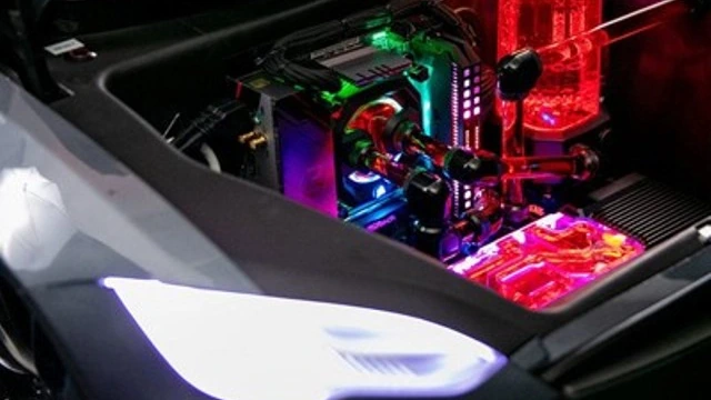 Origin PC собрала самый нелепый ПК в истории