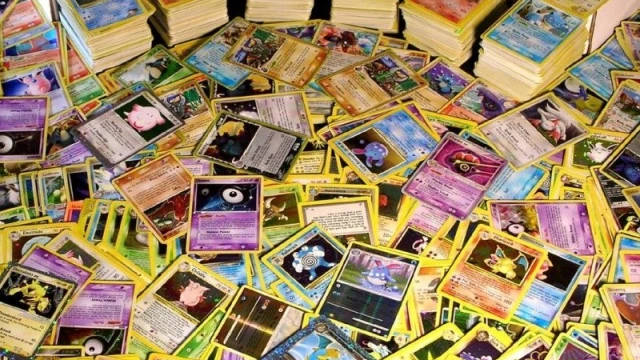 Набор карт Pokemon продали за 30 миллионов рублей