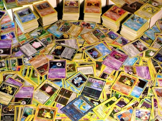 Набор карт Pokemon продали за 30 миллионов рублей