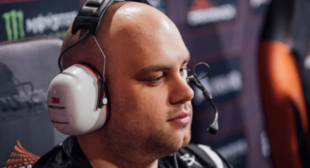 Mason проиграл пари и съел на стриме доллар из-за пика Evil Geniuses