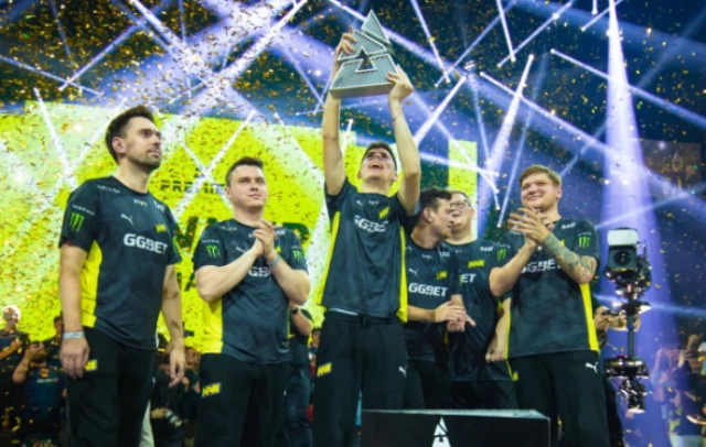 NAVI – чемпион BLAST Premier Fall Final 2021