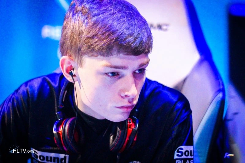 CS:Go - Valve запретили swag находиться в Cloud 9